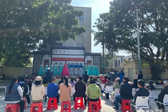 “春风送暖 与法同行”——法治文化润民心
